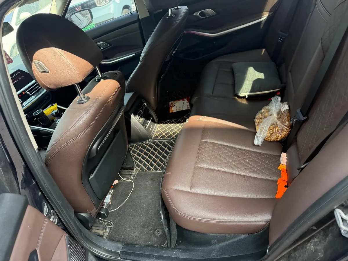 2022 BMW 3 Series 2.0T 184HP L4 8AT,autocango,china used car exporter,china ev exporter,chinese used car exporter,chinese used ev exporter