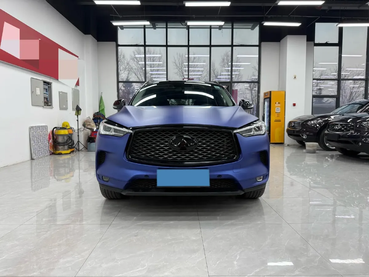 2018 Infiniti QX30 2.0T 211HP L4 7DCT,autocango,china used car exporter,china ev exporter,chinese used car exporter,chinese used ev exporter