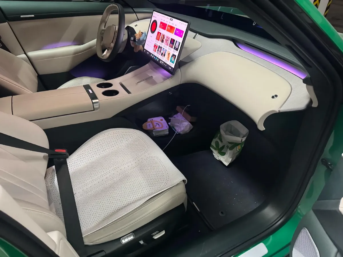 2025 MI YU7 BEV 96.3KWH,autocango,china used car exporter,china ev exporter,chinese used car exporter,chinese used ev exporter