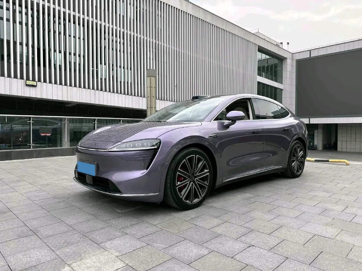 2025 Luxeed R7 REEV 156HP REEV,autocango,china used car exporter,china ev exporter,chinese used car exporter,chinese used ev exporter