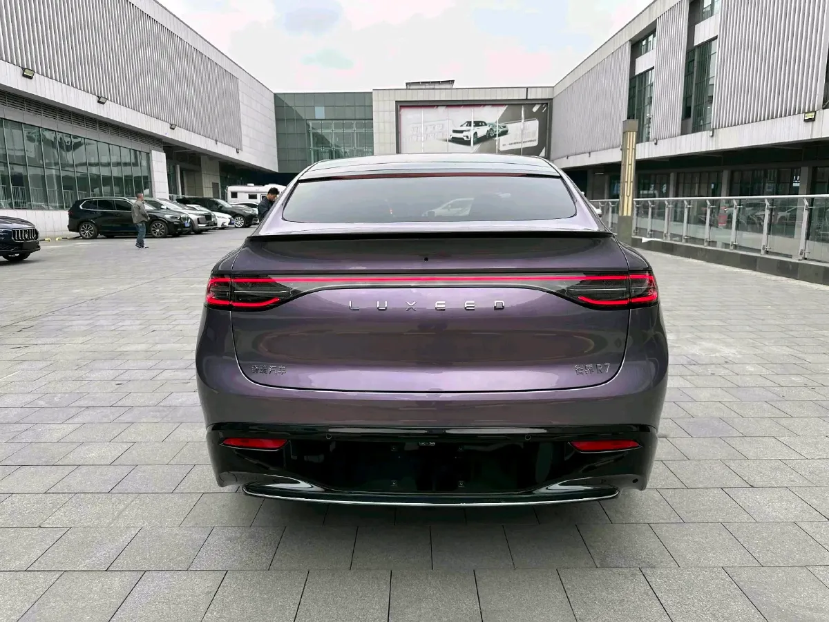 2025 Luxeed R7 REEV 156HP REEV,autocango,china used car exporter,china ev exporter,chinese used car exporter,chinese used ev exporter