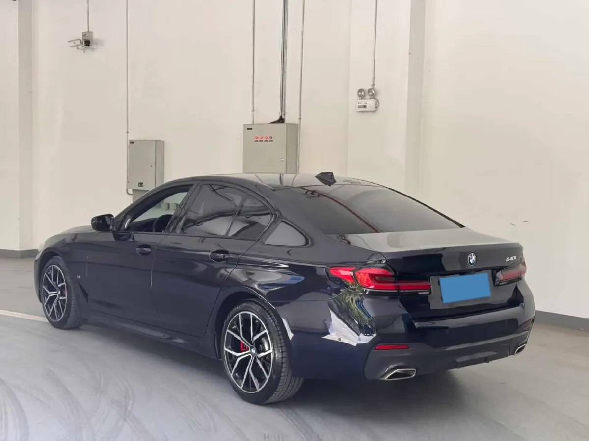 2022 Volvo XC60 PHEV 2.0T 303HP L4 8AT PHEV 11.6KWH,autocango,china used car exporter,china ev exporter,chinese used car exporter,chinese used ev exporter