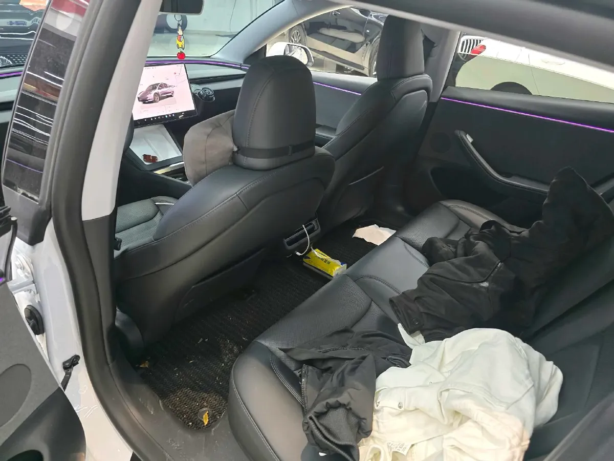 2025 Tesla Model 3 BEV 62.5KWH,autocango,china used car exporter,china ev exporter,chinese used car exporter,chinese used ev exporter