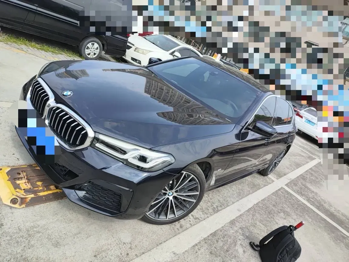 2023 BMW 5 Series 2.0T 245HP L4 8AT,autocango,china used car exporter,china ev exporter,chinese used car exporter,chinese used ev exporter