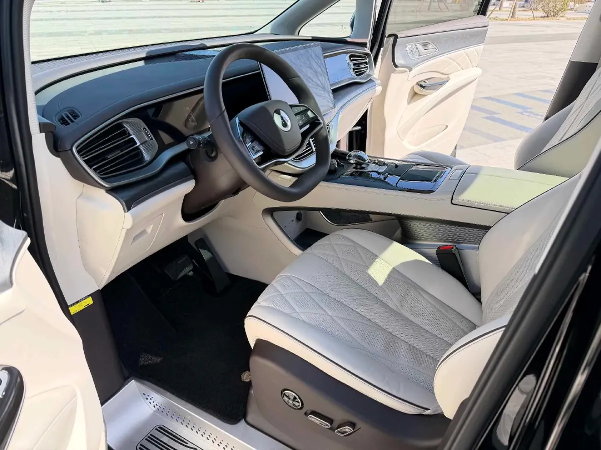 2024 Denza D9 1.5T 139HP L4 E-CVT PHEV 40KWH,autocango,china used car exporter,china ev exporter,chinese used car exporter,chinese used ev exporter