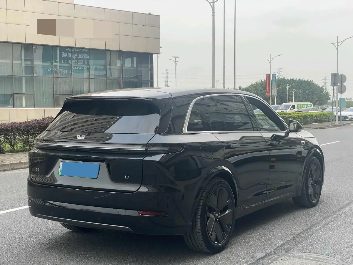 2025 Li L7 Range Extended 154HP REEV,autocango,china used car exporter,china ev exporter,chinese used car exporter,chinese used ev exporter