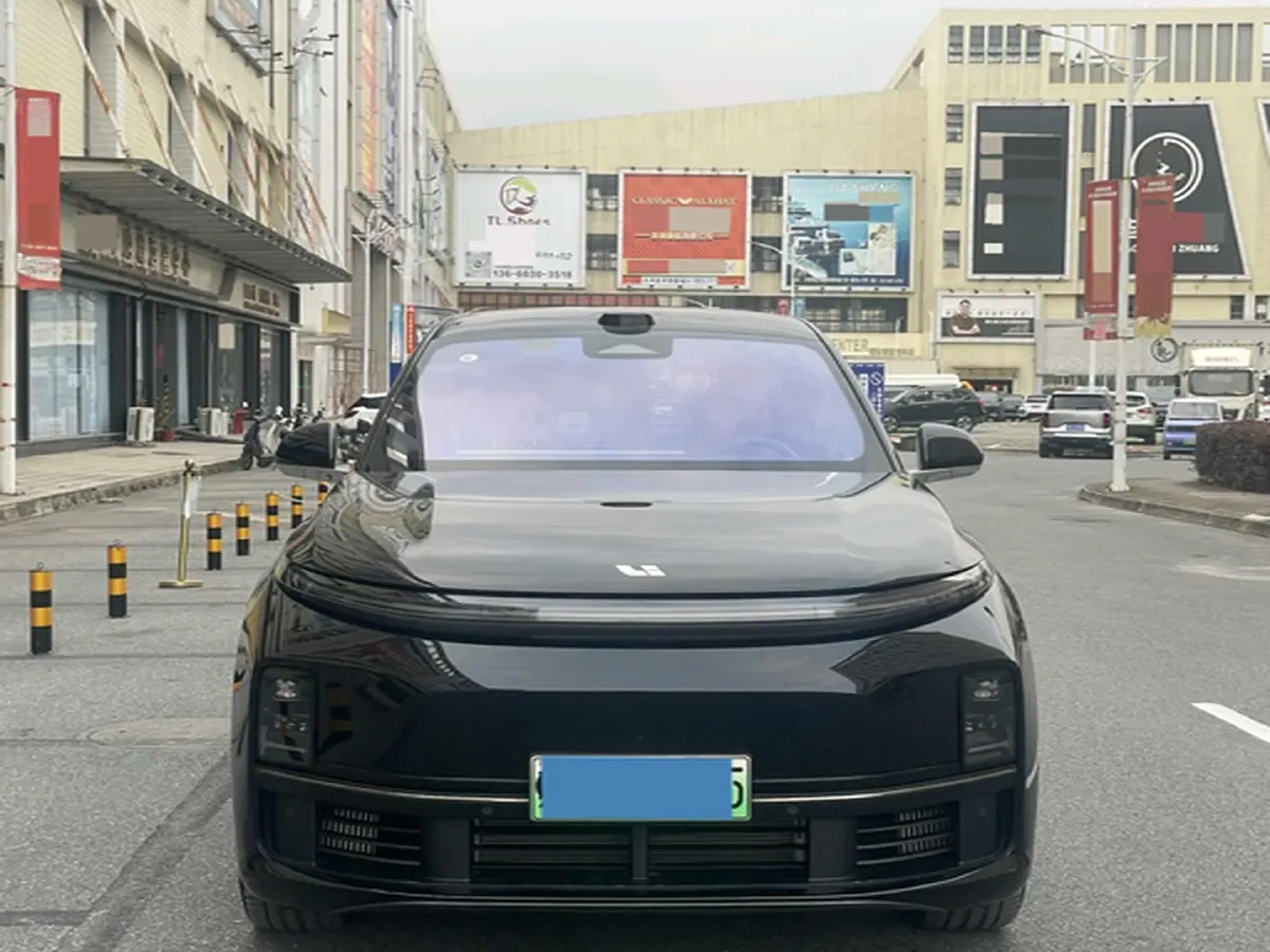 2025 Li L7 Range Extended 154HP REEV,autocango,china used car exporter,china ev exporter,chinese used car exporter,chinese used ev exporter
