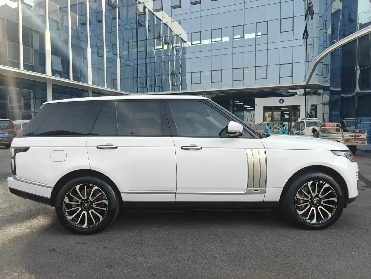 2019 BMW 7 Series 3.0T 340HP L6 8AT,autocango,china used car exporter,china ev exporter,chinese used car exporter,chinese used ev exporter