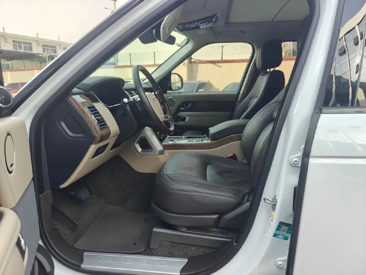 2019 BMW 7 Series 3.0T 340HP L6 8AT,autocango,china used car exporter,china ev exporter,chinese used car exporter,chinese used ev exporter