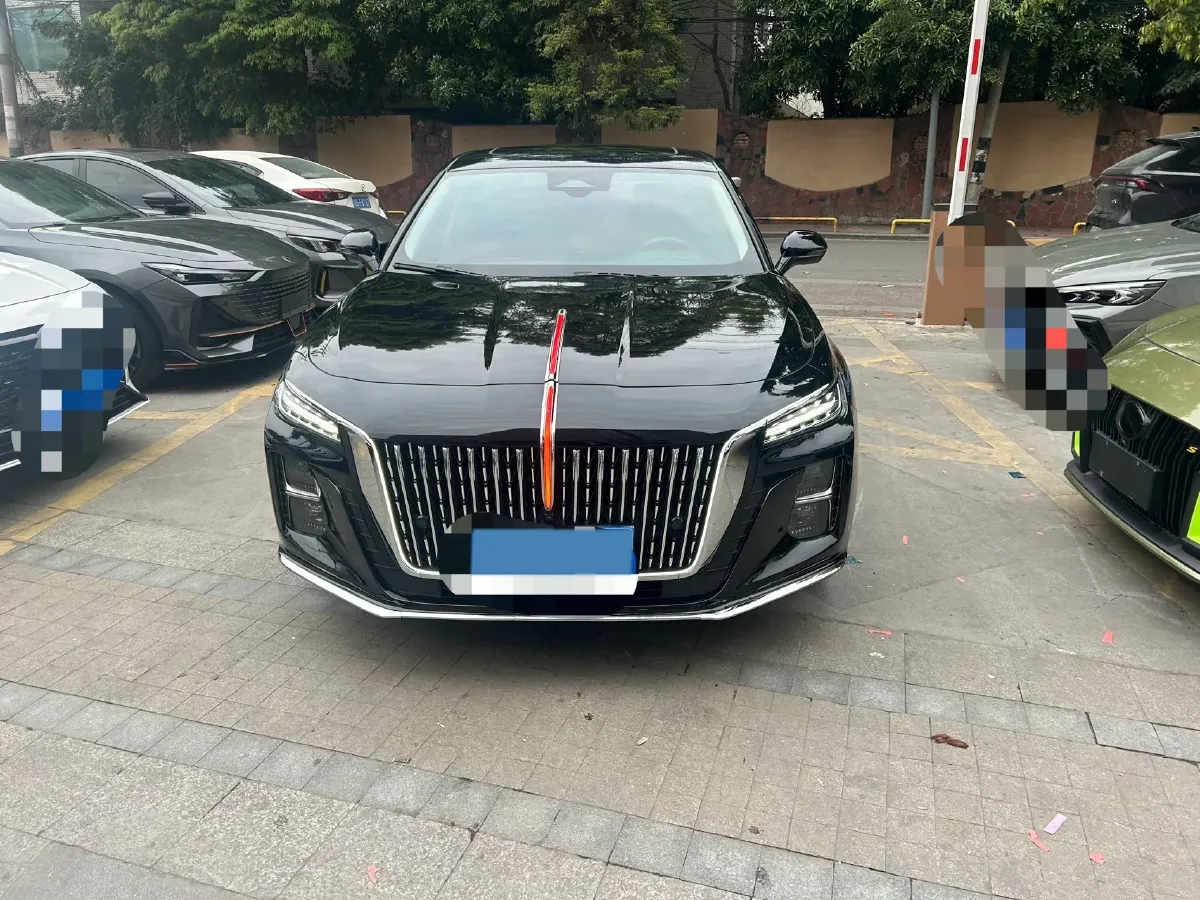 2023 HongQi H5 2.0T 224HP L4 8AT,autocango,china used car exporter,china ev exporter,chinese used car exporter,chinese used ev exporter