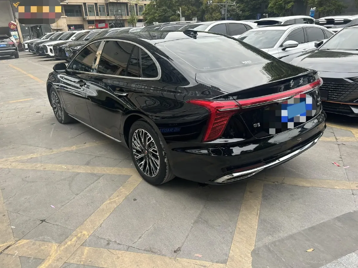 2023 HongQi H5 2.0T 224HP L4 8AT,autocango,china used car exporter,china ev exporter,chinese used car exporter,chinese used ev exporter