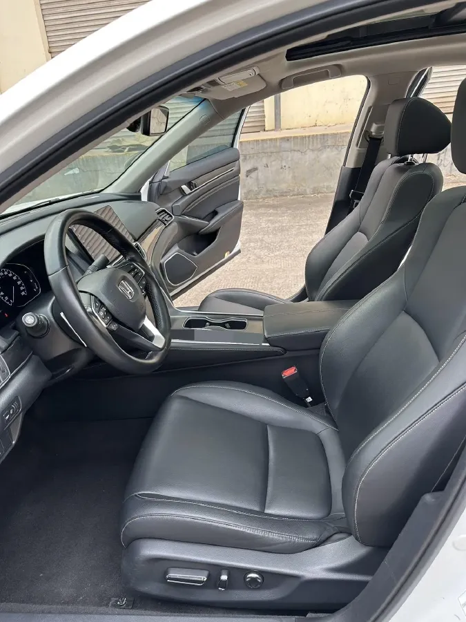 2022 Honda Accord 2.0L 146HP L4 E-CVT Hybrid,autocango,china used car exporter,china ev exporter,chinese used car exporter,chinese used ev exporter