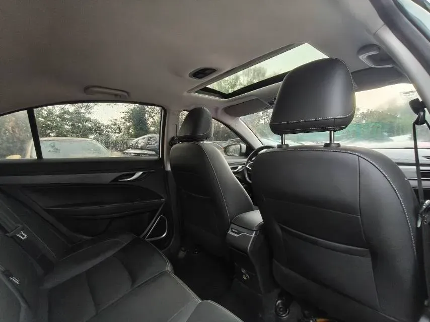 2021 BaoJun 530 1.5T 147HP L4 CVT,autocango,china used car exporter,china ev exporter,chinese used car exporter,chinese used ev exporter