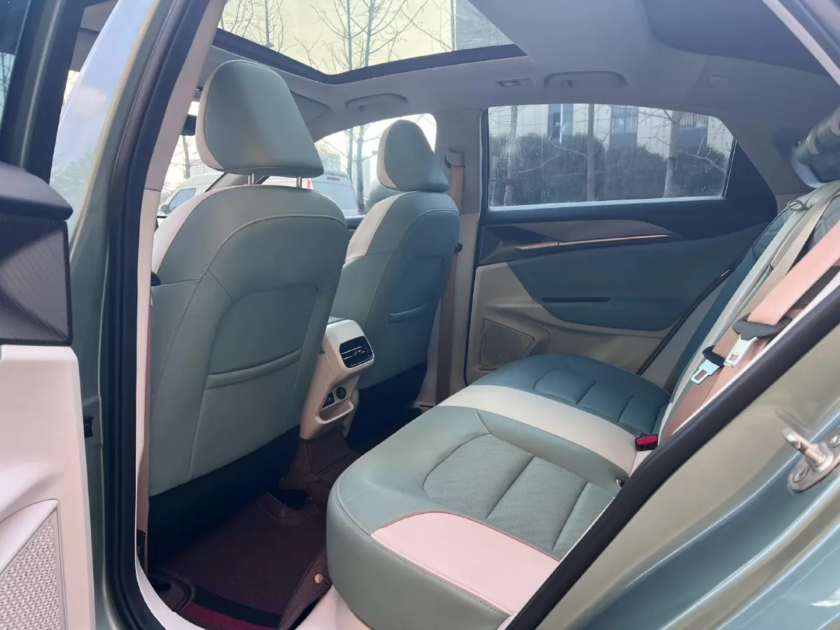 2022 Ruichi Auto ED71 BEV 60.152KWH,autocango,china used car exporter,china ev exporter,chinese used car exporter,chinese used ev exporter