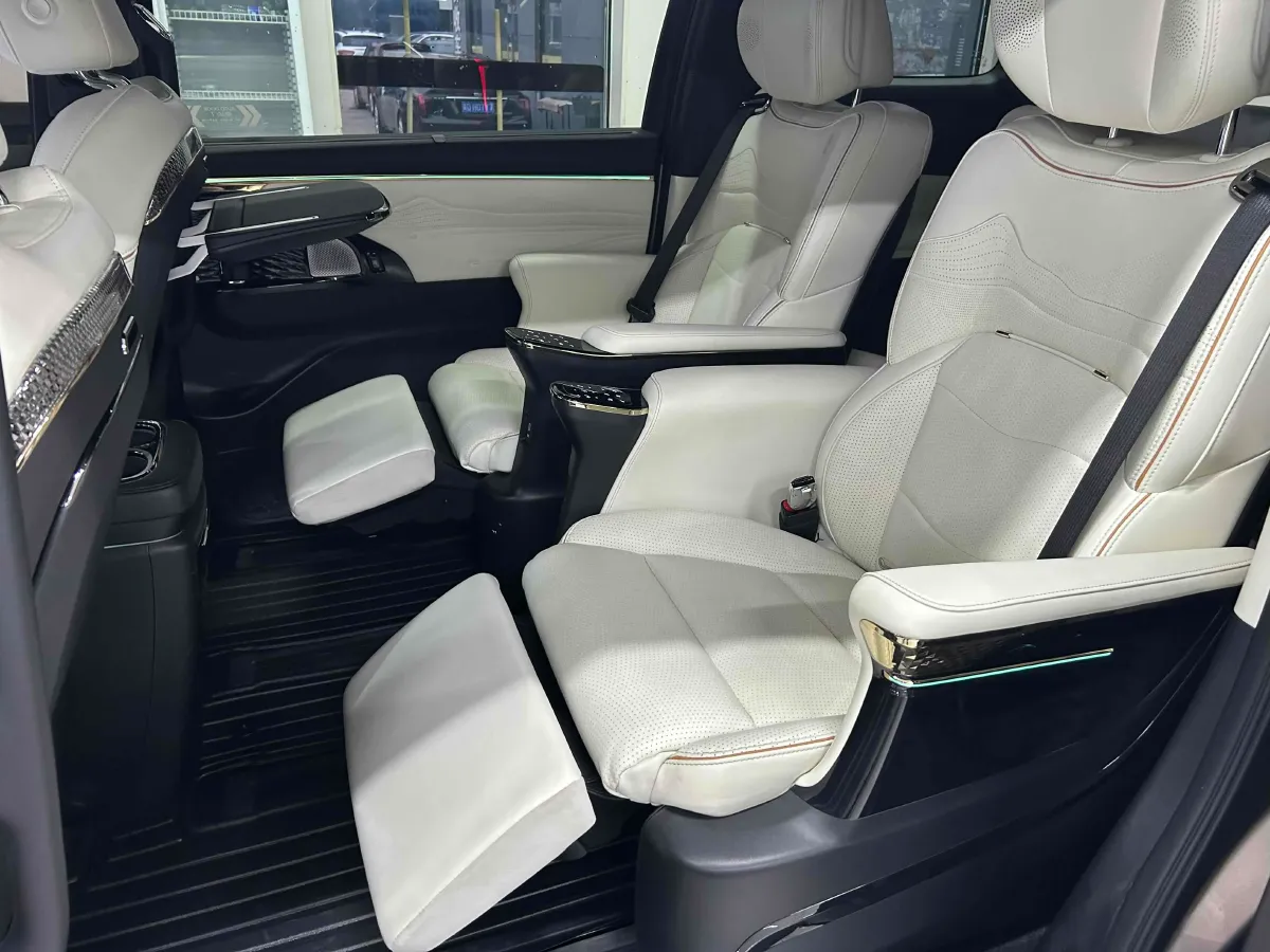 2023 GAC Trumpchi M8 2.0T 252HP L4 8AT,autocango,china used car exporter,china ev exporter,chinese used car exporter,chinese used ev exporter