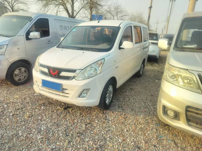 2016 WuLing RongGuang V 1.5L 112HP L4 5MT,autocango,china used car exporter,china ev exporter,chinese used car exporter,chinese used ev exporter