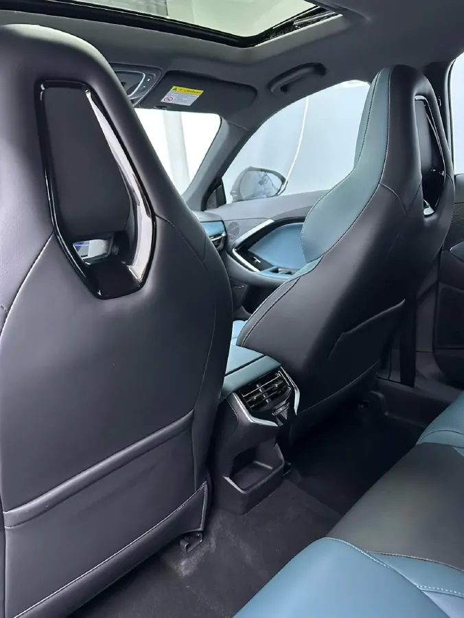 2023 MG 7 1.5T 188HP L4 7DCT,autocango,china used car exporter,china ev exporter,chinese used car exporter,chinese used ev exporter