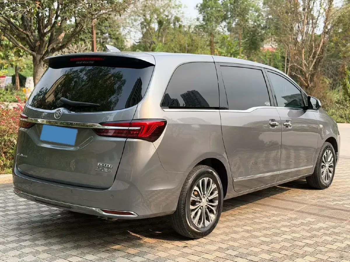 2021 Buick GL8 2.0T 237HP L4 9AT,autocango,china used car exporter,china ev exporter,chinese used car exporter,chinese used ev exporter