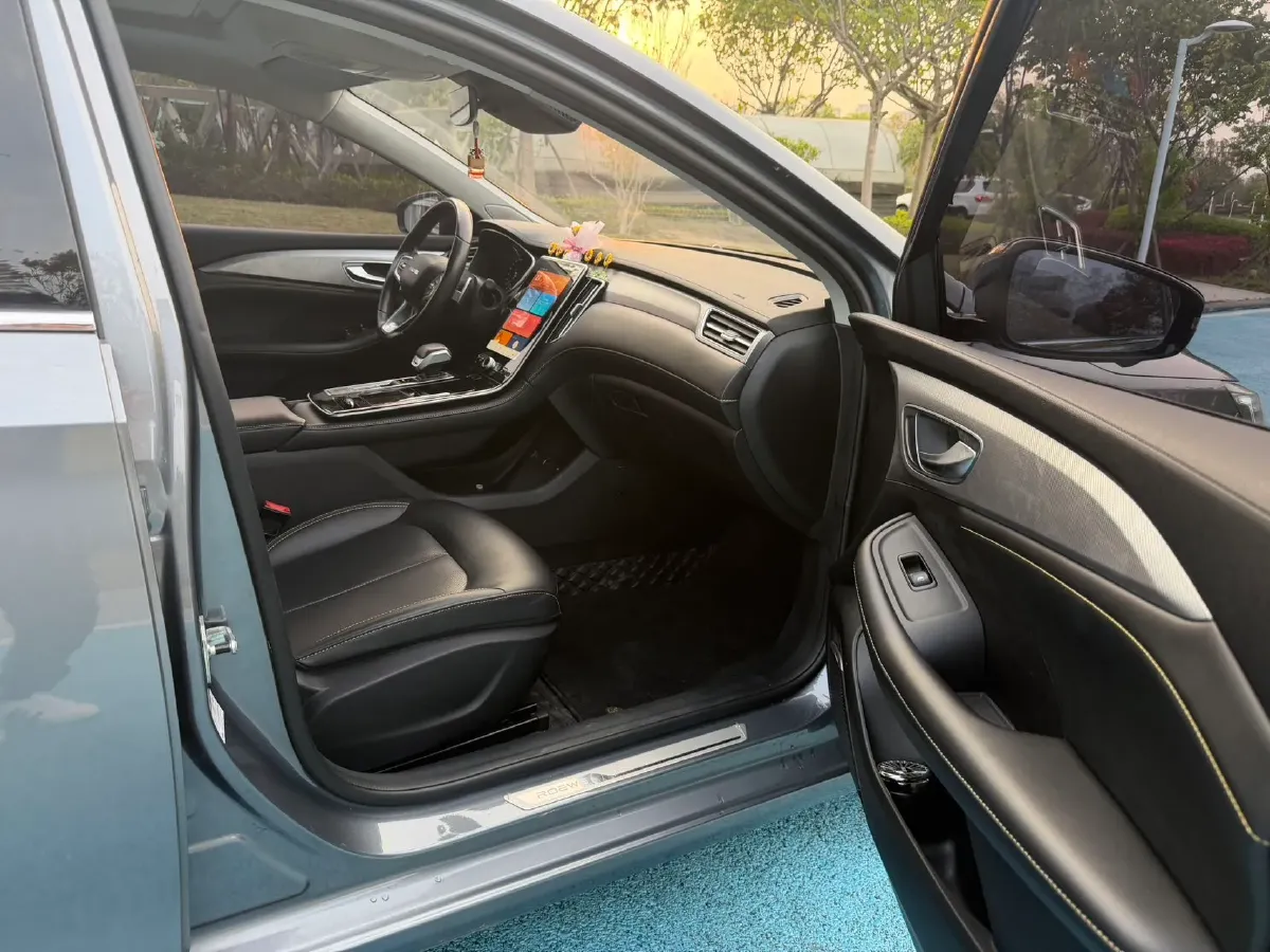 2020 Roewe i6 MAX 1.5T 173HP L4 7DCT,autocango,china used car exporter,china ev exporter,chinese used car exporter,chinese used ev exporter