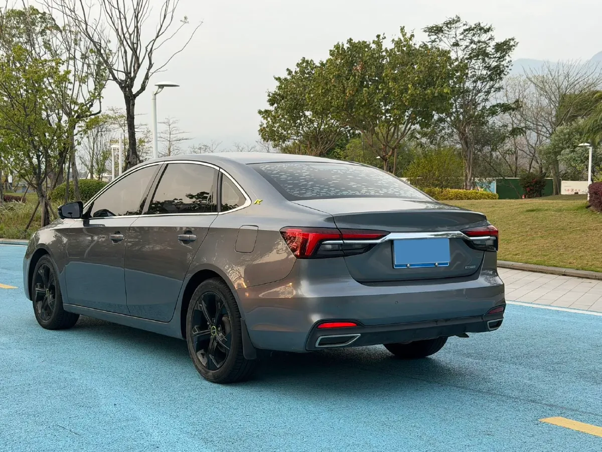 2020 Roewe i6 MAX 1.5T 173HP L4 7DCT,autocango,china used car exporter,china ev exporter,chinese used car exporter,chinese used ev exporter