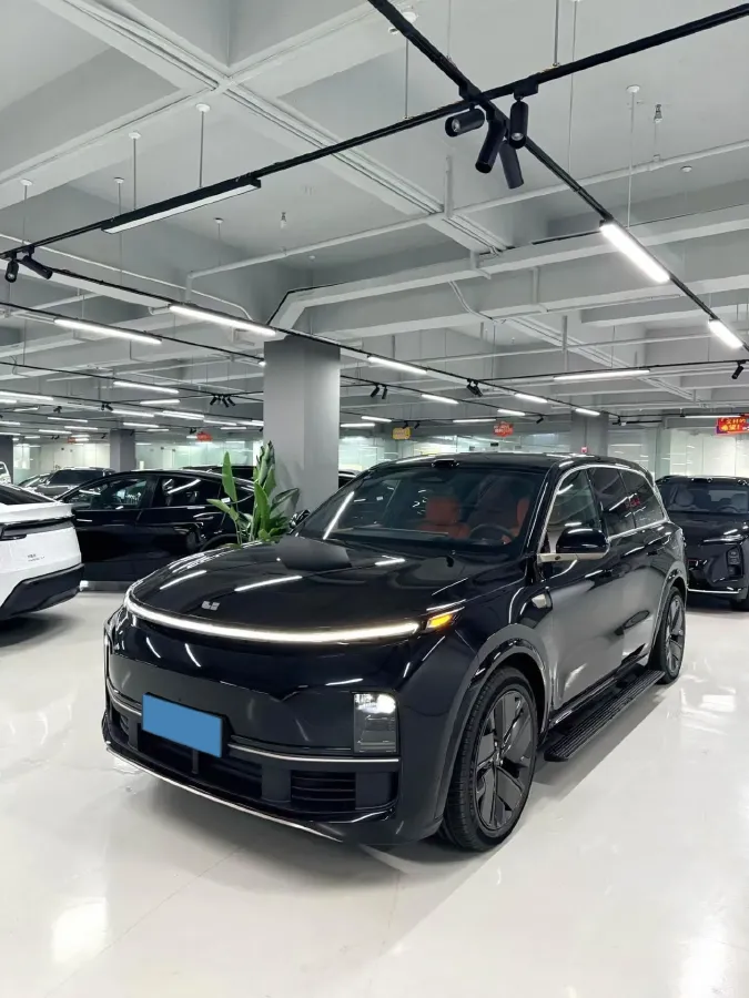 2025 Li L9 Range Extended 154HP REEV,autocango,china used car exporter,china ev exporter,chinese used car exporter,chinese used ev exporter