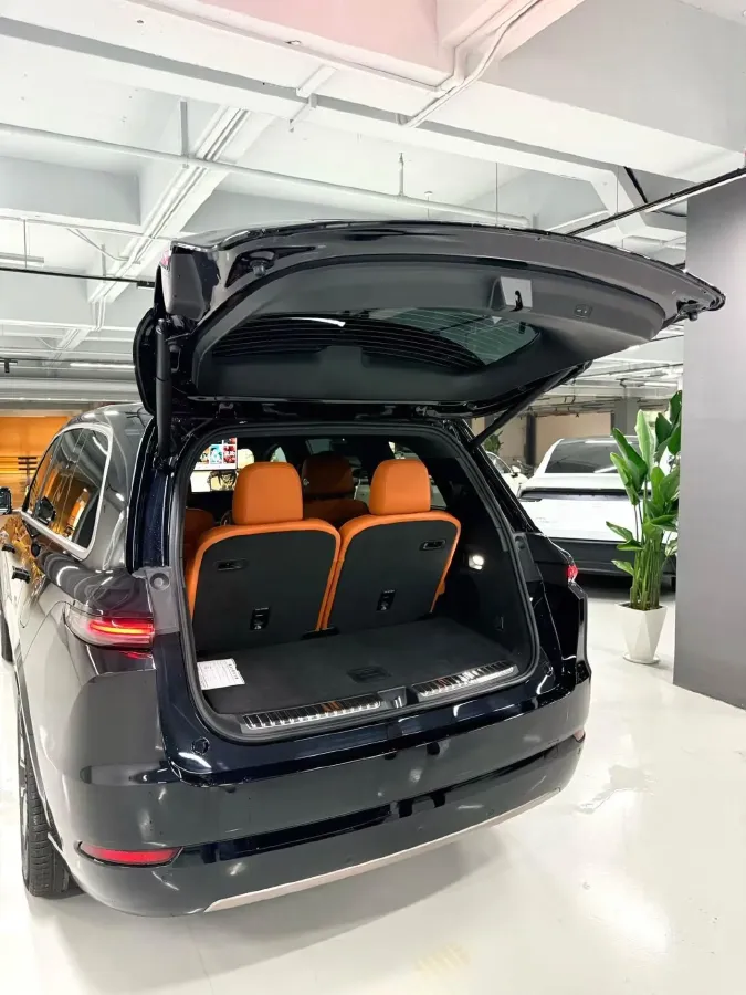 2025 Li L9 Range Extended 154HP REEV,autocango,china used car exporter,china ev exporter,chinese used car exporter,chinese used ev exporter