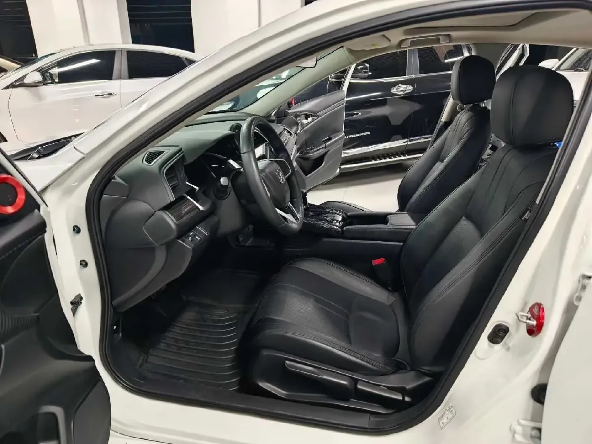 2019 Honda Civic 1.5T 177HP L4 CVT,autocango,china used car exporter,china ev exporter,chinese used car exporter,chinese used ev exporter