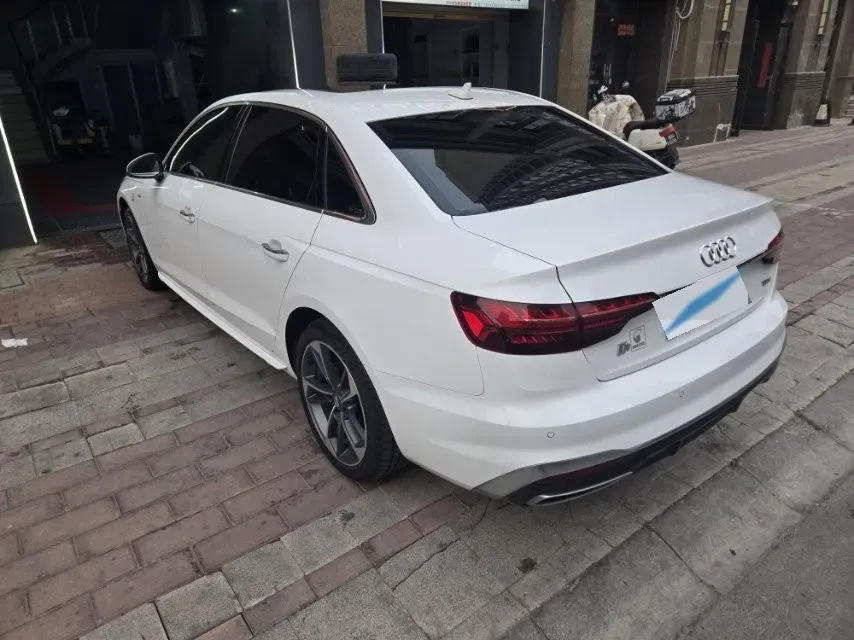 2020 Audi A4L 2.0T 190HP L4 7DCT,autocango,china used car exporter,china ev exporter,chinese used car exporter,chinese used ev exporter