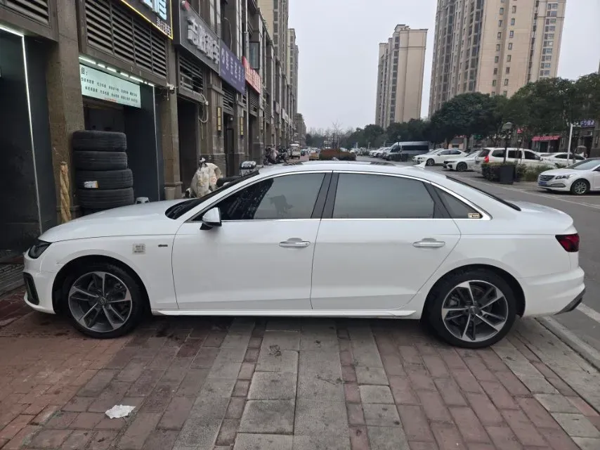 2020 Audi A4L 2.0T 190HP L4 7DCT,autocango,china used car exporter,china ev exporter,chinese used car exporter,chinese used ev exporter