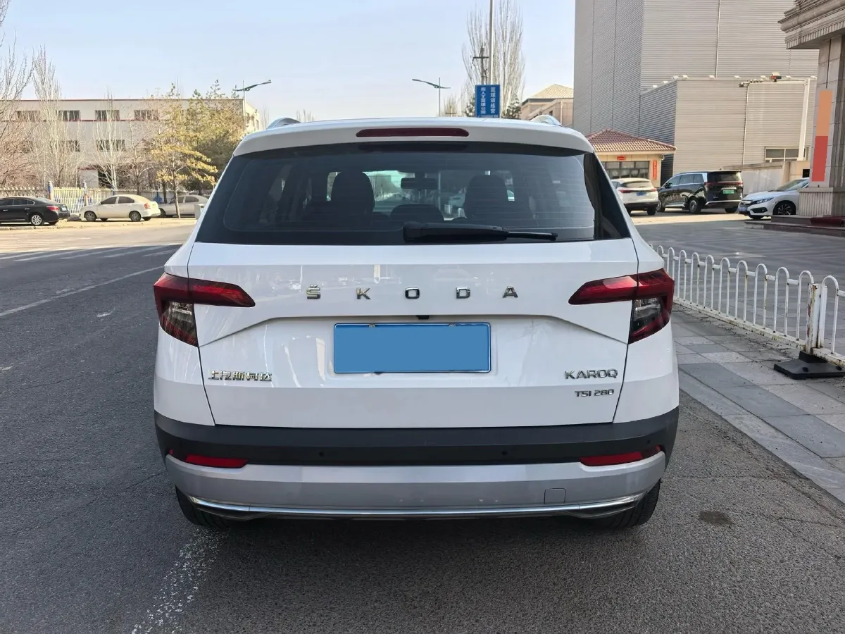 2020 Skoda Karoq 1.4T 150HP L4 7DCT,autocango,china used car exporter,china ev exporter,chinese used car exporter,chinese used ev exporter