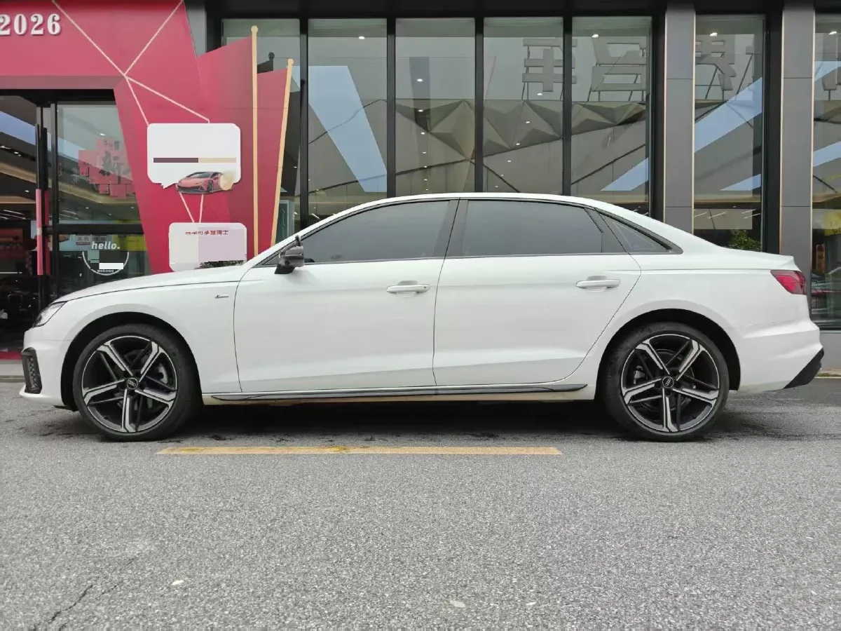2024 Audi A4L 2.0T 190HP L4 7DCT,autocango,china used car exporter,china ev exporter,chinese used car exporter,chinese used ev exporter