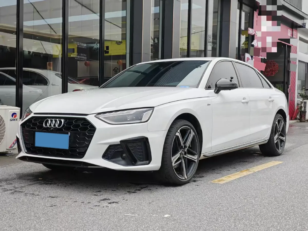 2024 Audi A4L 2.0T 190HP L4 7DCT,autocango,china used car exporter,china ev exporter,chinese used car exporter,chinese used ev exporter