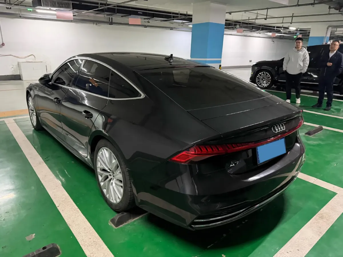 2020 Audi A7 2.0T 245HP L4 7DCT,autocango,china used car exporter,china ev exporter,chinese used car exporter,chinese used ev exporter