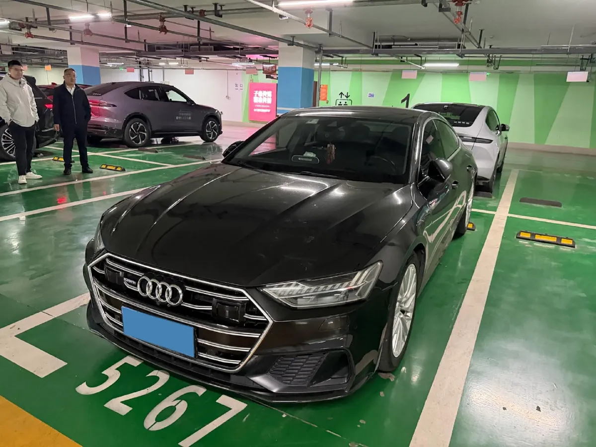 2020 Audi A7 2.0T 245HP L4 7DCT,autocango,china used car exporter,china ev exporter,chinese used car exporter,chinese used ev exporter