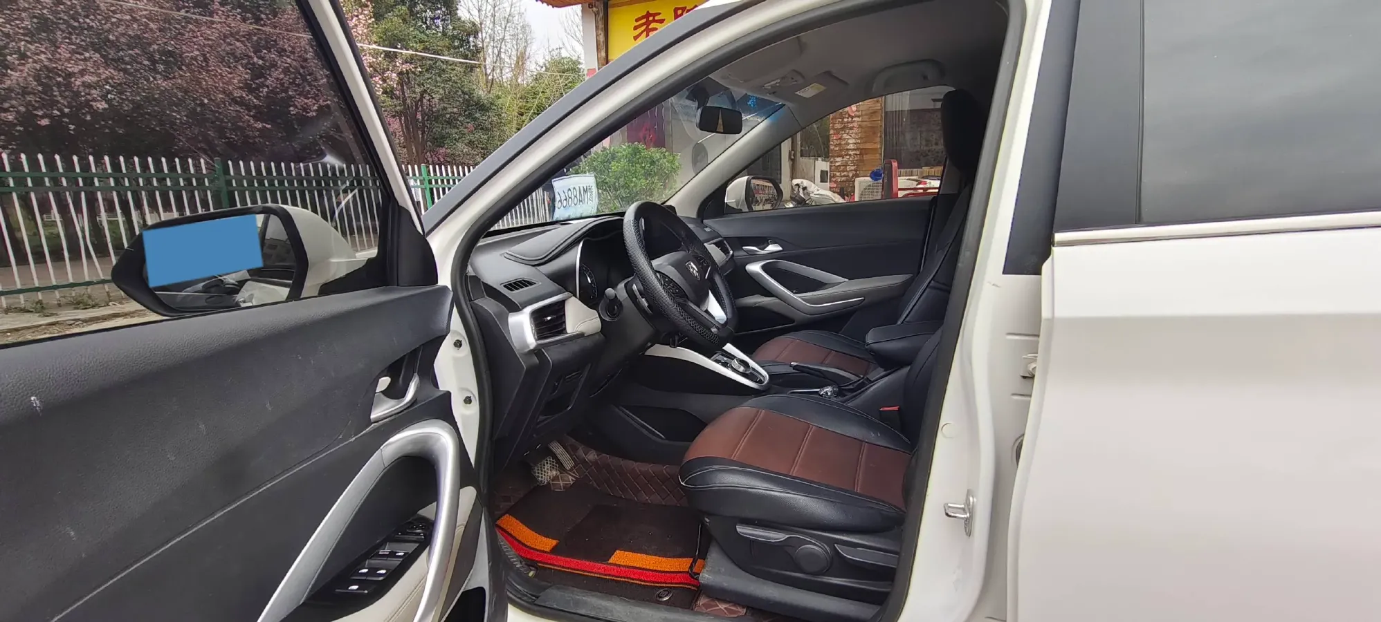 2017 BaoJun 310W 1.5L 105HP L4 6MT,autocango,china used car exporter,china ev exporter,chinese used car exporter,chinese used ev exporter