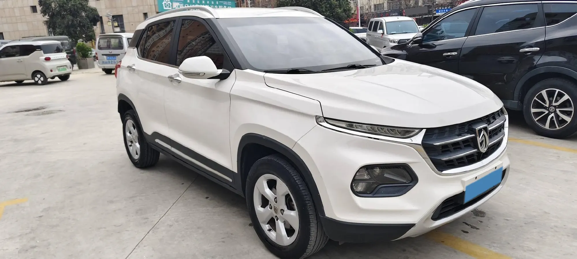 2017 BaoJun 310W 1.5L 105HP L4 6MT,autocango,china used car exporter,china ev exporter,chinese used car exporter,chinese used ev exporter