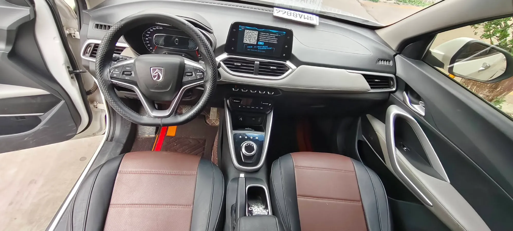 2017 BaoJun 310W 1.5L 105HP L4 6MT,autocango,china used car exporter,china ev exporter,chinese used car exporter,chinese used ev exporter