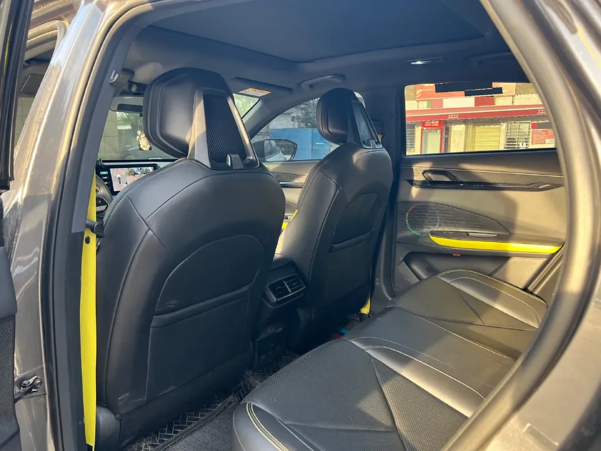 2022 ChangAn UNI-V 1.5T 188HP L4 7DCT,autocango,china used car exporter,china ev exporter,chinese used car exporter,chinese used ev exporter