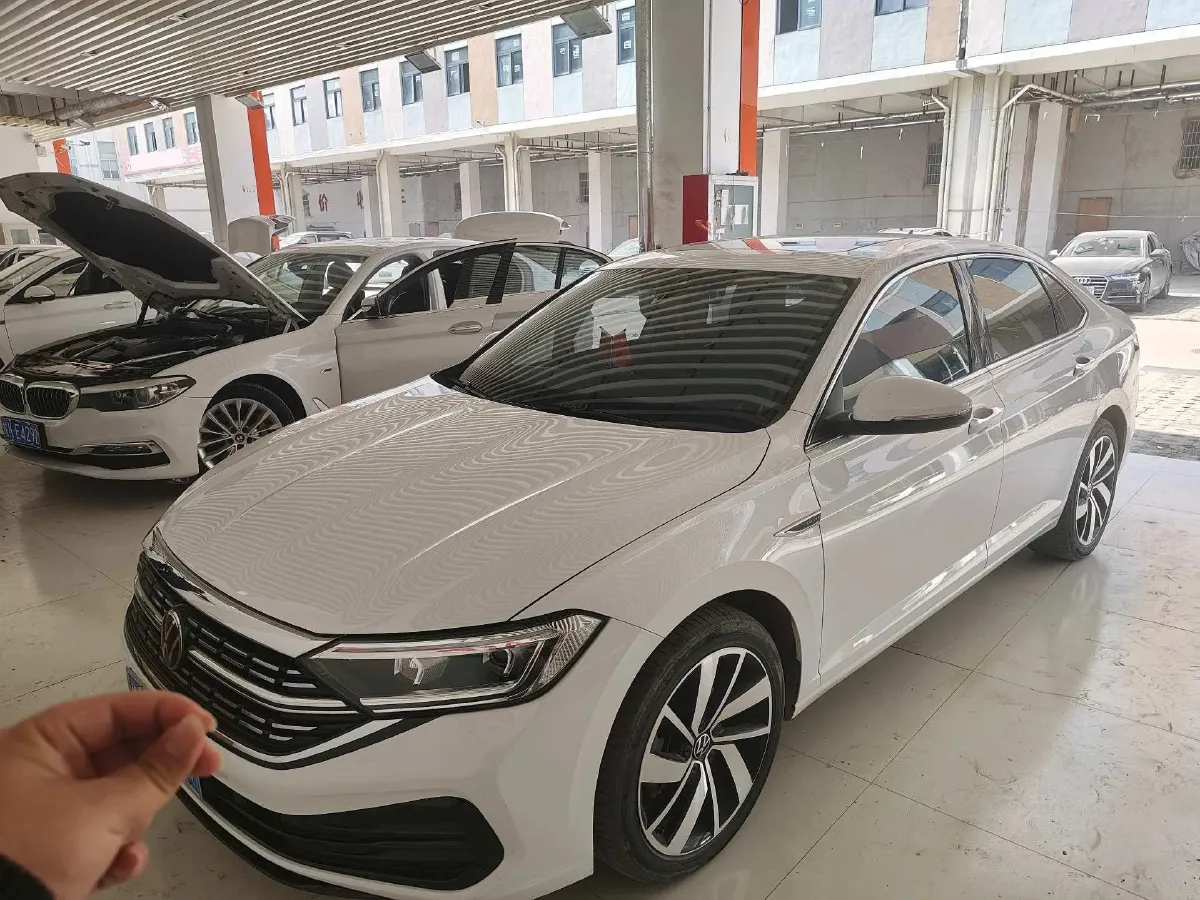 2023 Volkswagen Sagitar 1.5T 160HP L4 7DCT,autocango,china used car exporter,china ev exporter,chinese used car exporter,chinese used ev exporter
