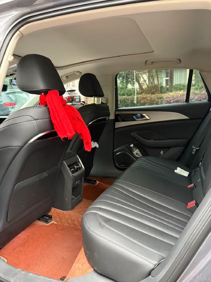 2023 HongQi H5 2.0T 224HP L4 8AT,autocango,china used car exporter,china ev exporter,chinese used car exporter,chinese used ev exporter