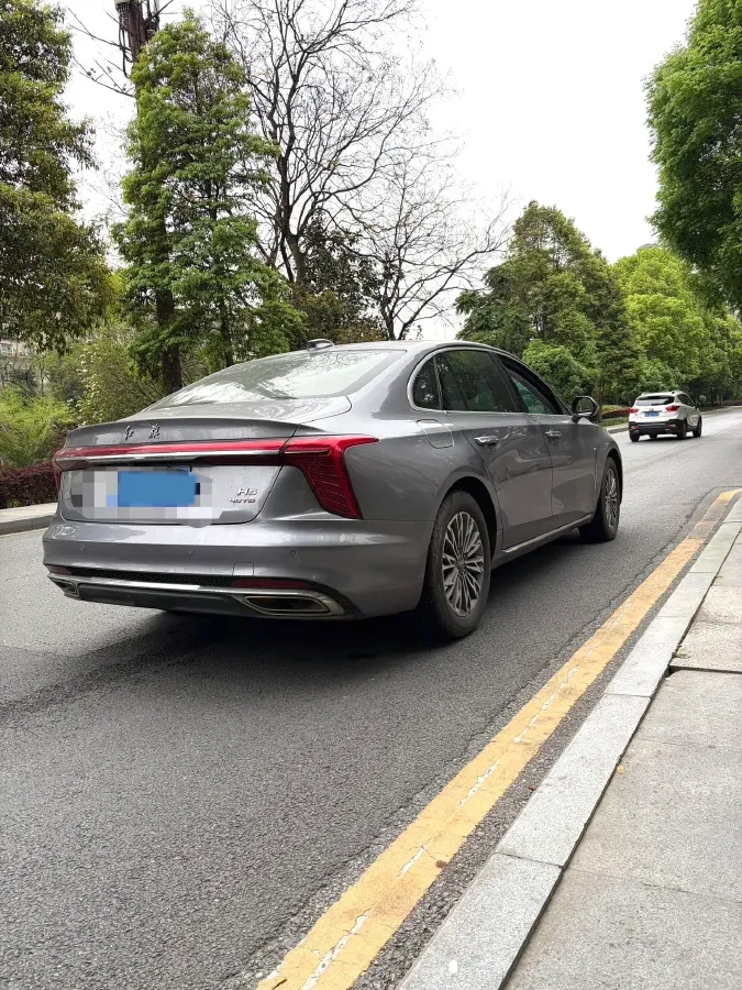 2023 HongQi H5 2.0T 224HP L4 8AT,autocango,china used car exporter,china ev exporter,chinese used car exporter,chinese used ev exporter