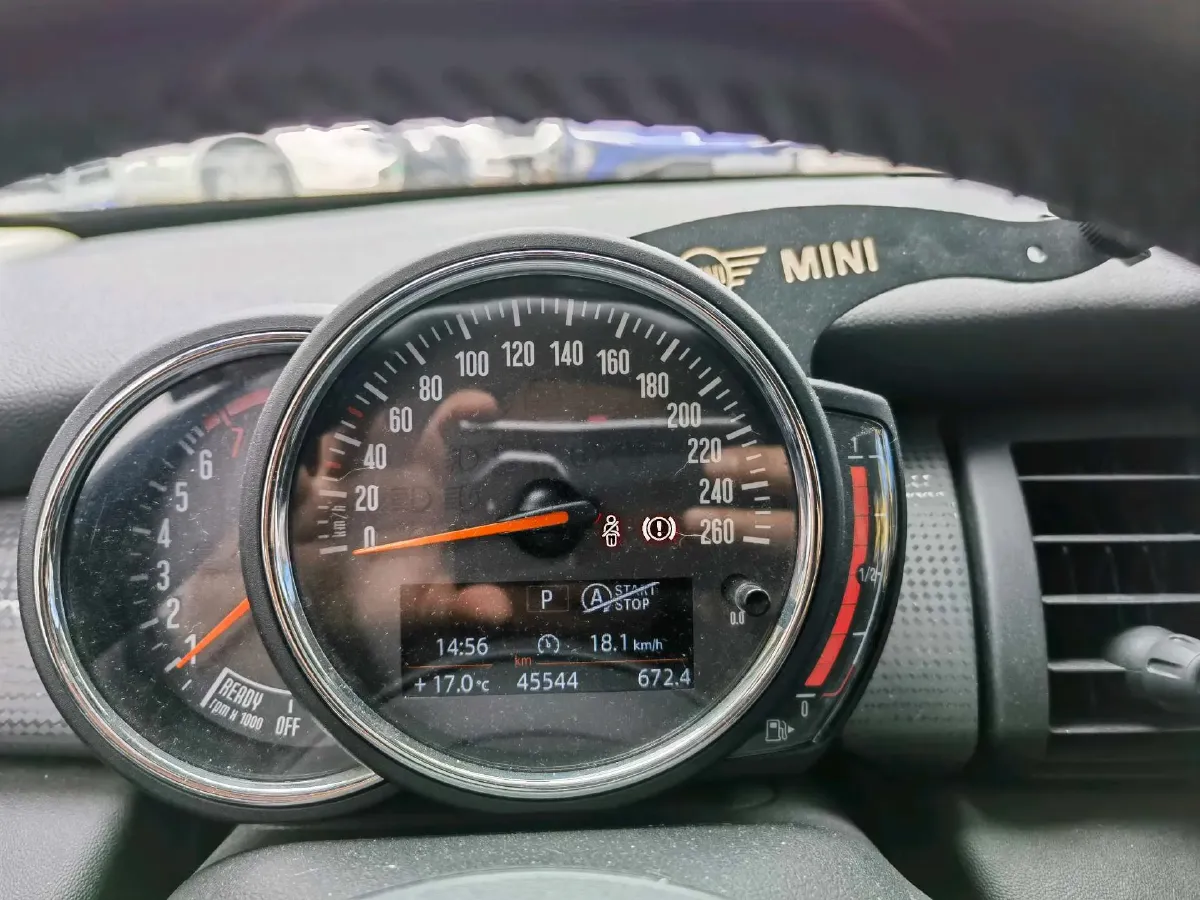 2018 MINI MINI 1.5T 136HP L3 6AT,autocango,china used car exporter,china ev exporter,chinese used car exporter,chinese used ev exporter