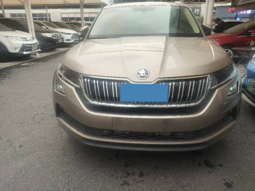 2019 Skoda Kodiak GT 2.0T 186HP L4 7DCT,autocango,china used car exporter,china ev exporter,chinese used car exporter,chinese used ev exporter