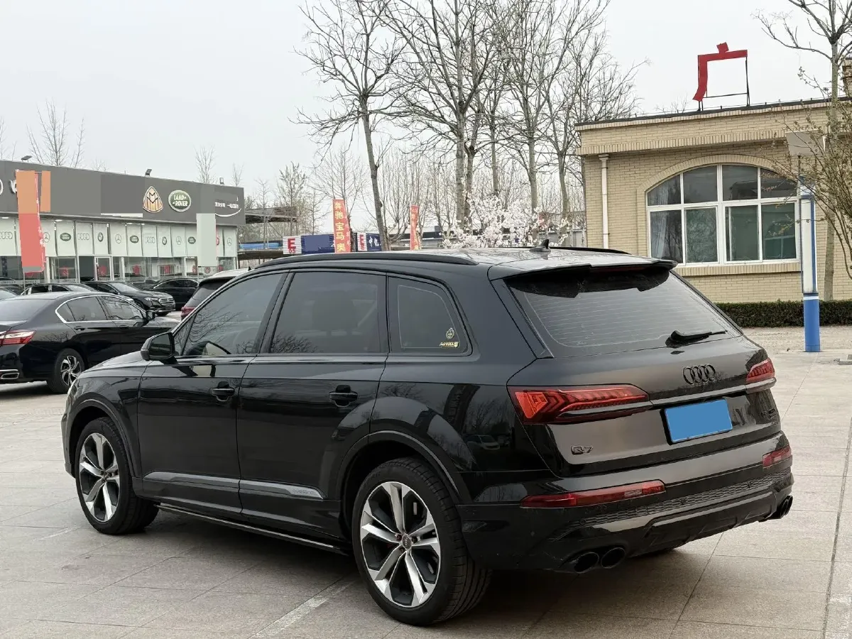 2021 Audi Q7 3.0T 340HP V6 8AT,autocango,china used car exporter,china ev exporter,chinese used car exporter,chinese used ev exporter