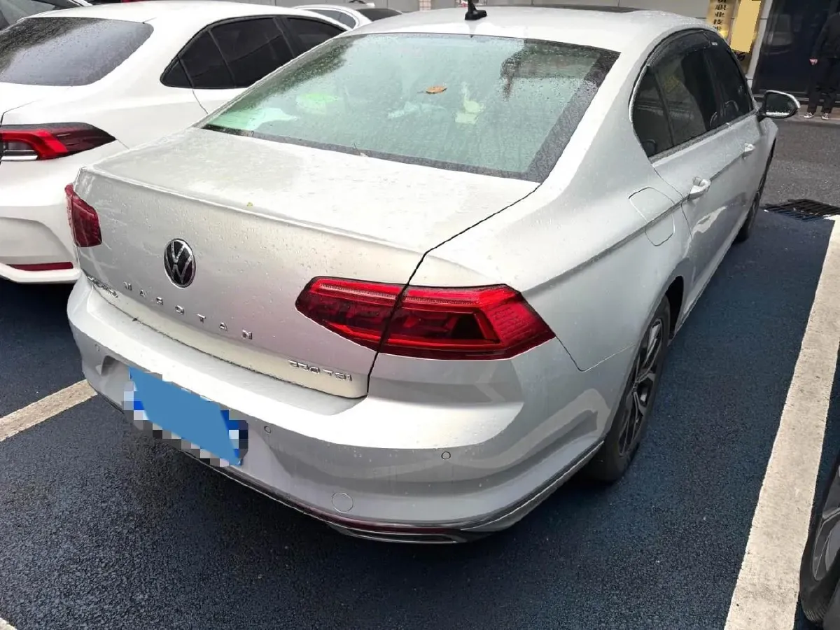 2020 Volkswagen Magotan 2.0T 186HP L4 7DCT,autocango,china used car exporter,china ev exporter,chinese used car exporter,chinese used ev exporter