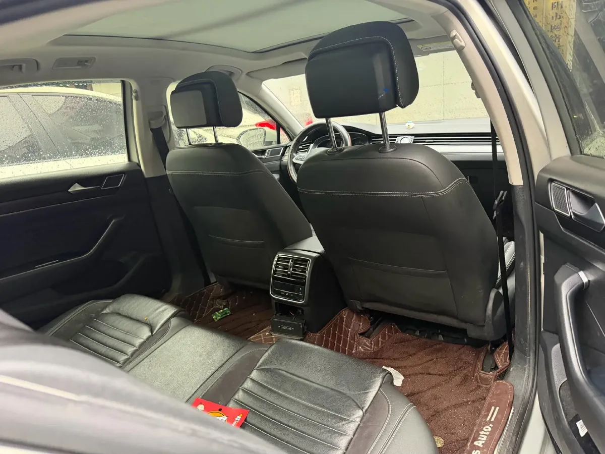 2020 Volkswagen Magotan 2.0T 186HP L4 7DCT,autocango,china used car exporter,china ev exporter,chinese used car exporter,chinese used ev exporter