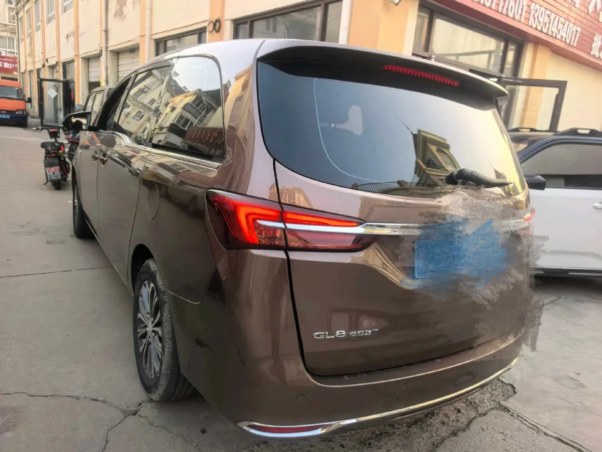 2022 Buick GL8 2.0T 237HP L4 9AT,autocango,china used car exporter,china ev exporter,chinese used car exporter,chinese used ev exporter