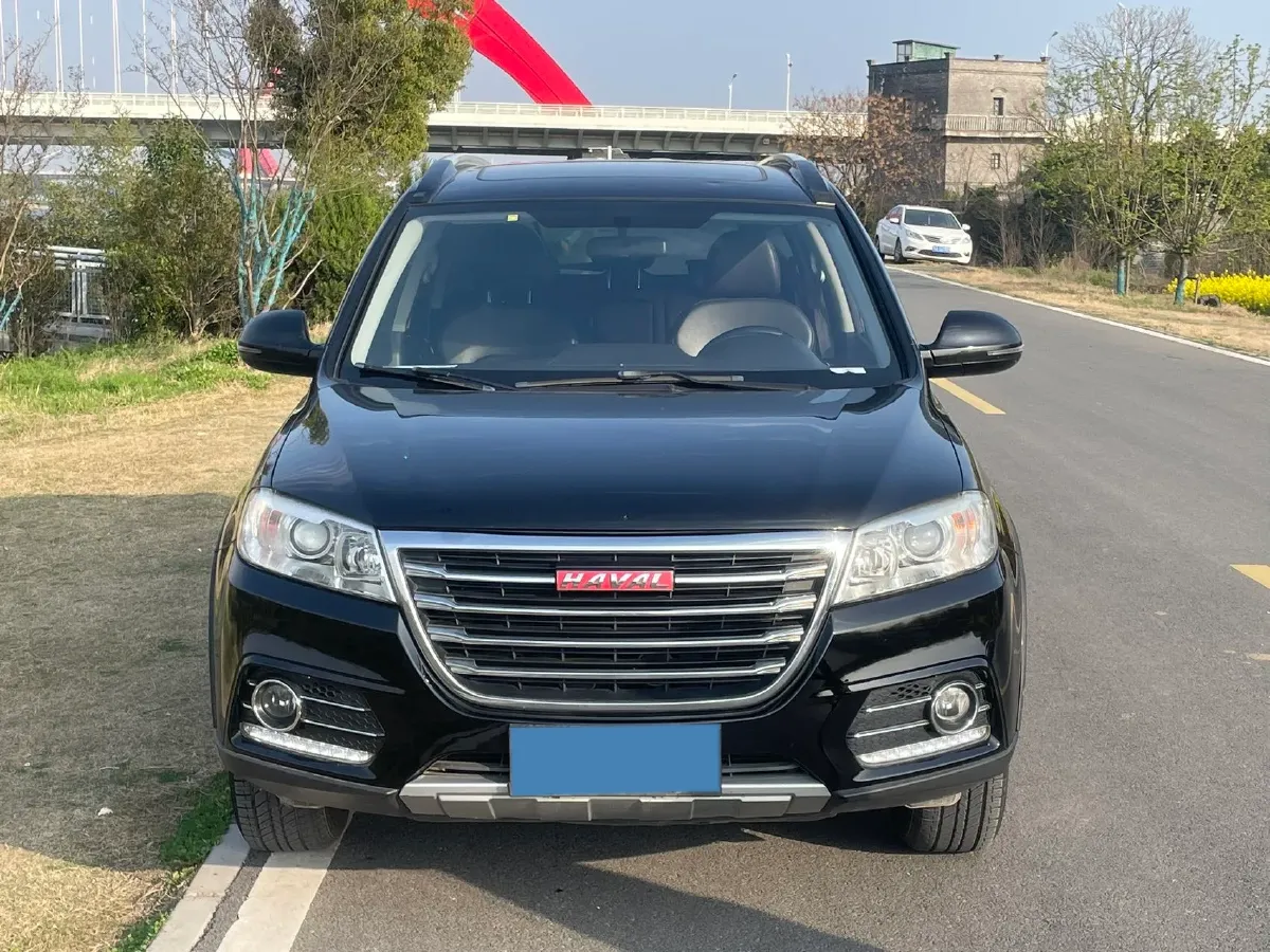2017 Haval H6 1.5T 150HP L4 6AT,autocango,china used car exporter,china ev exporter,chinese used car exporter,chinese used ev exporter