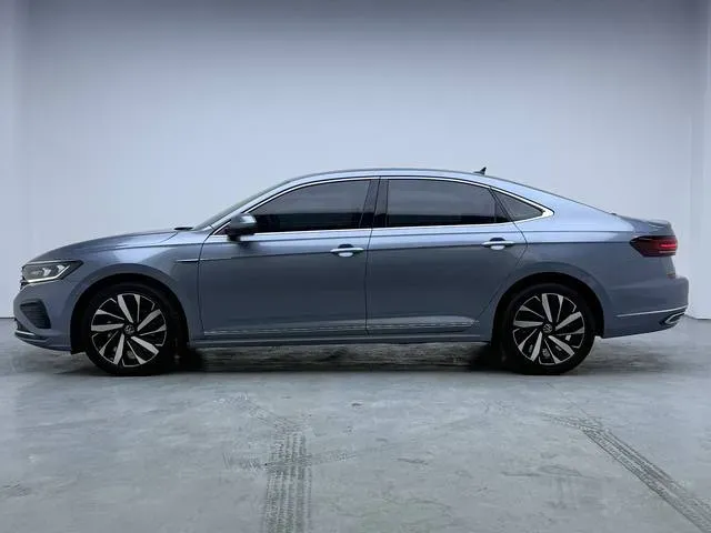 2022 Xpeng P7 BEV 60.2KWH,autocango,china used car exporter,china ev exporter,chinese used car exporter,chinese used ev exporter