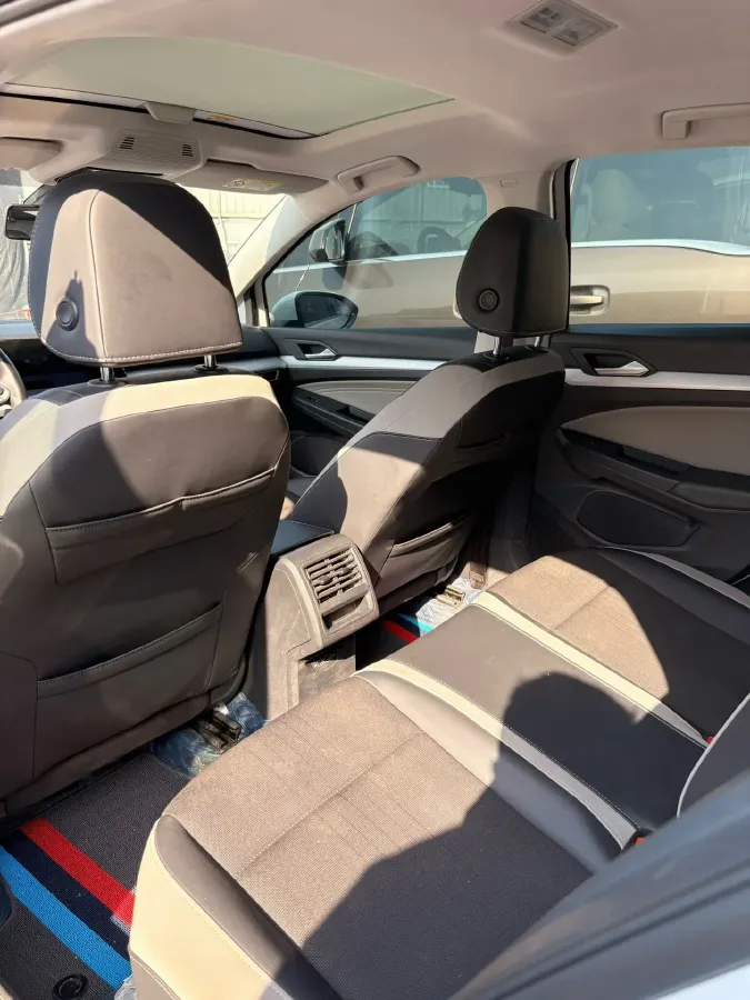 2023 Volkswagen Golf 1.4T 150HP L4 7DCT,autocango,china used car exporter,china ev exporter,chinese used car exporter,chinese used ev exporter